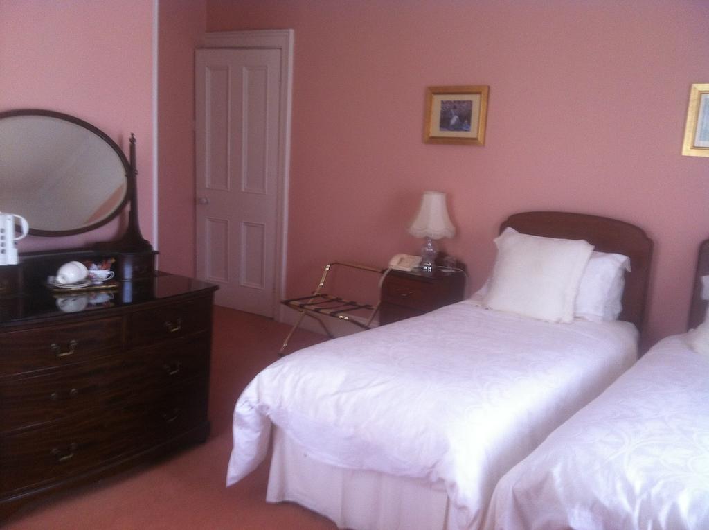 Ivyleigh House Bed and Breakfast Port Laoise Δωμάτιο φωτογραφία